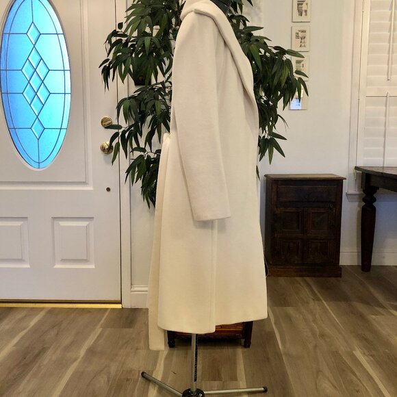 Creamy White Calvin Klein Angora/Wool blend belted Trench Coat, Size 6 - Picture 10 of 16